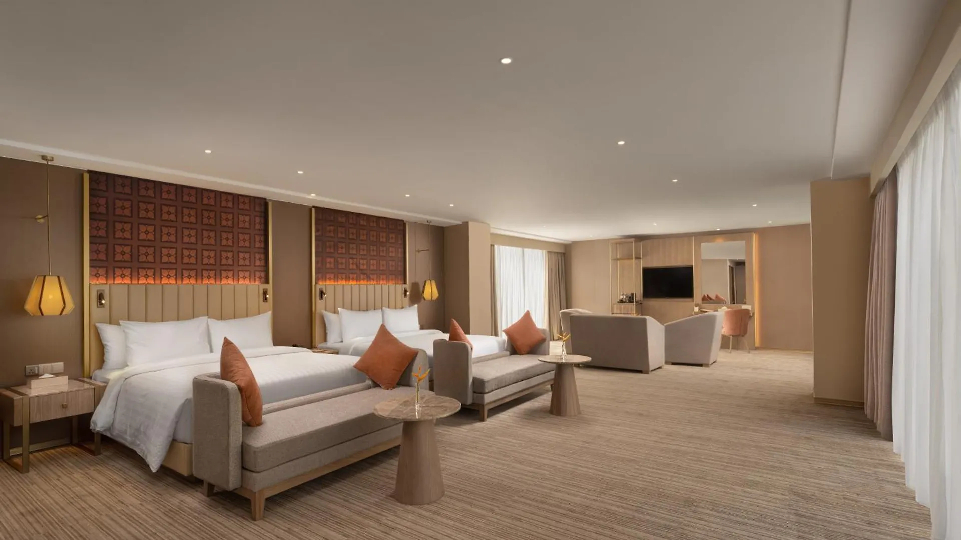 *****  The Golden Crown Hotel Kandy Sri Lanka