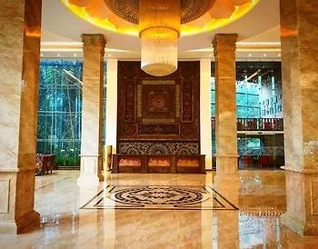 The Golden Crown Hotel Kandy