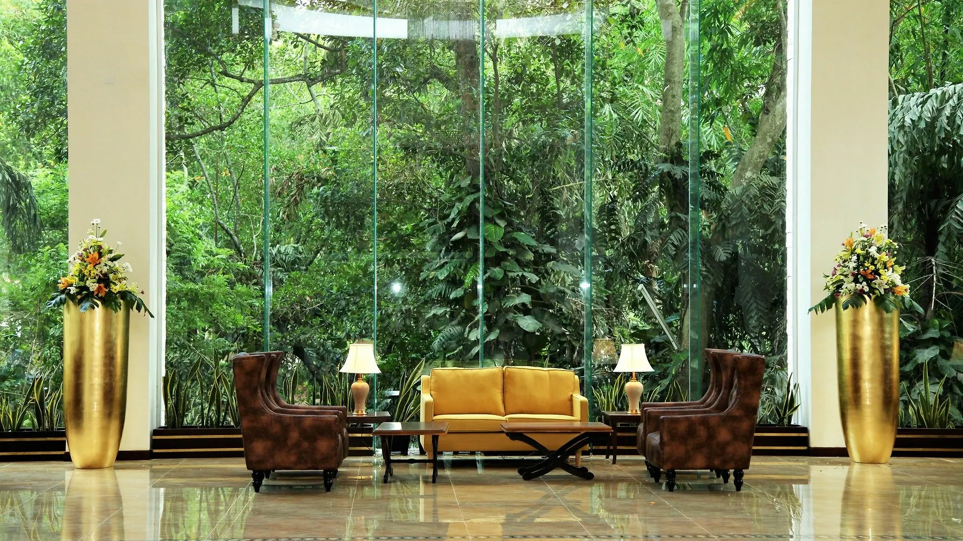 *****  The Golden Crown Hotel Kandy Sri Lanka